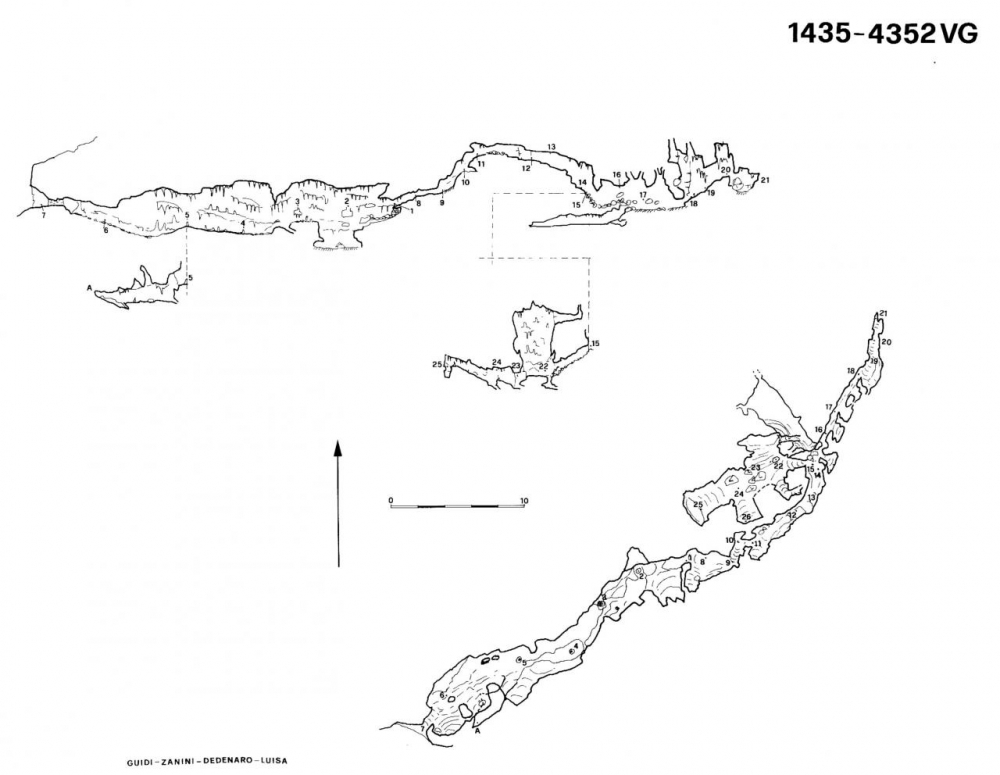 Grotta sulla destra del Torrente Rosandra